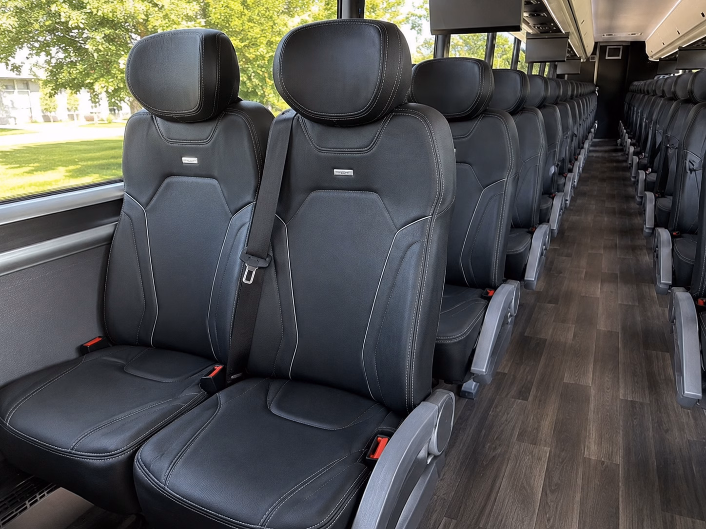 private charter buses for layovers in topeka