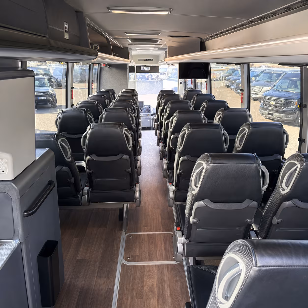 topeka charter buses